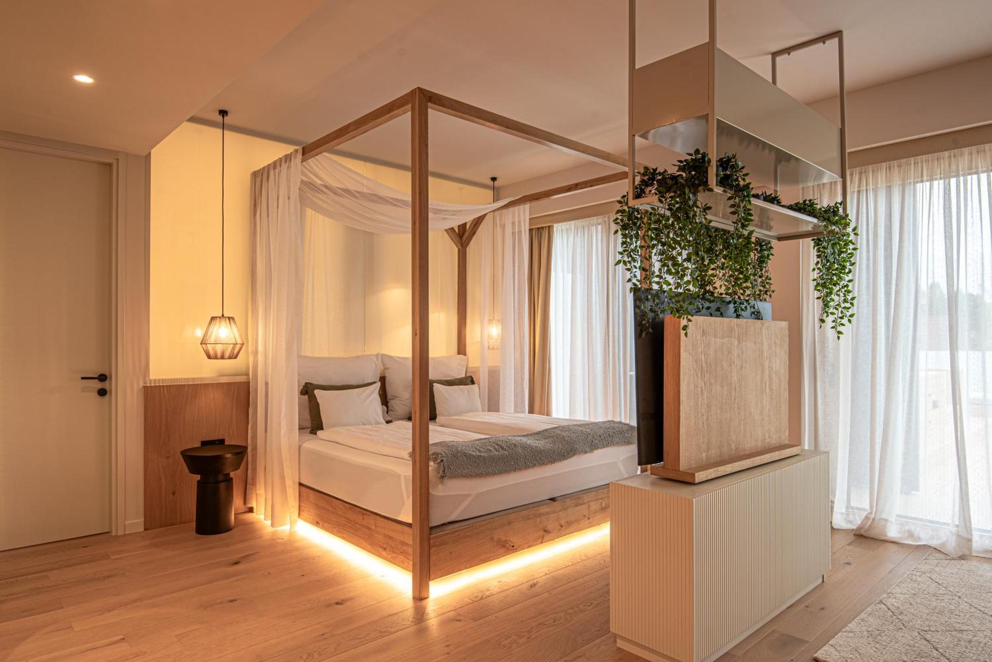 Reed Luxury By Balaton Hotel